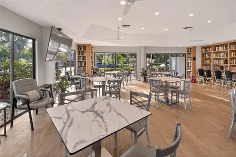 5430 Eagles Point Circle Sarasota FL 34231