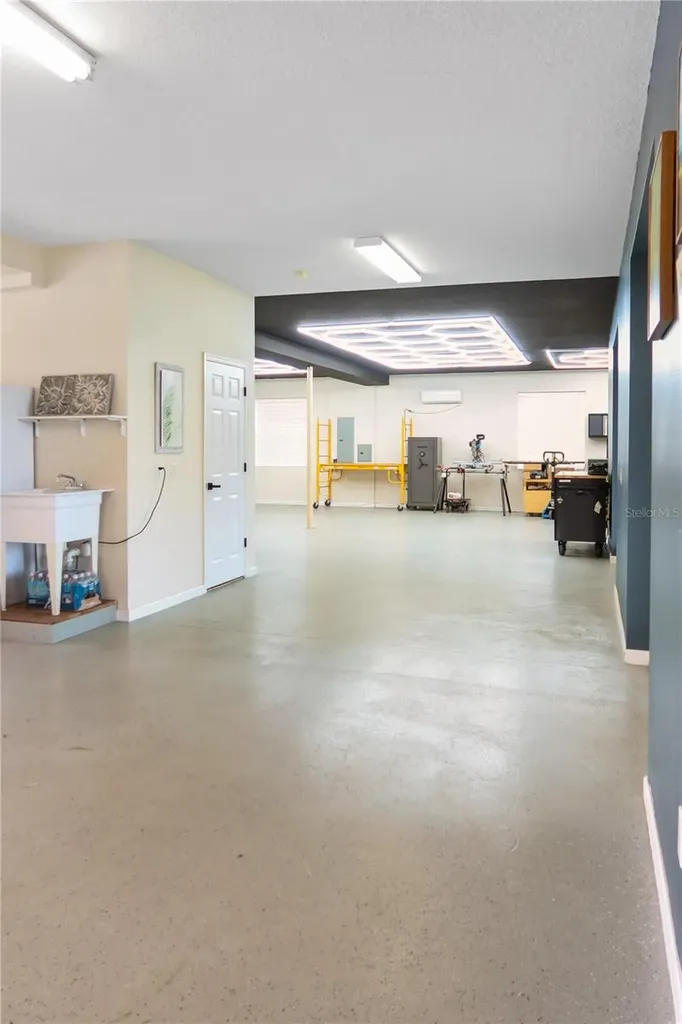 2401 Sand Bay Drive Holiday FL 34691