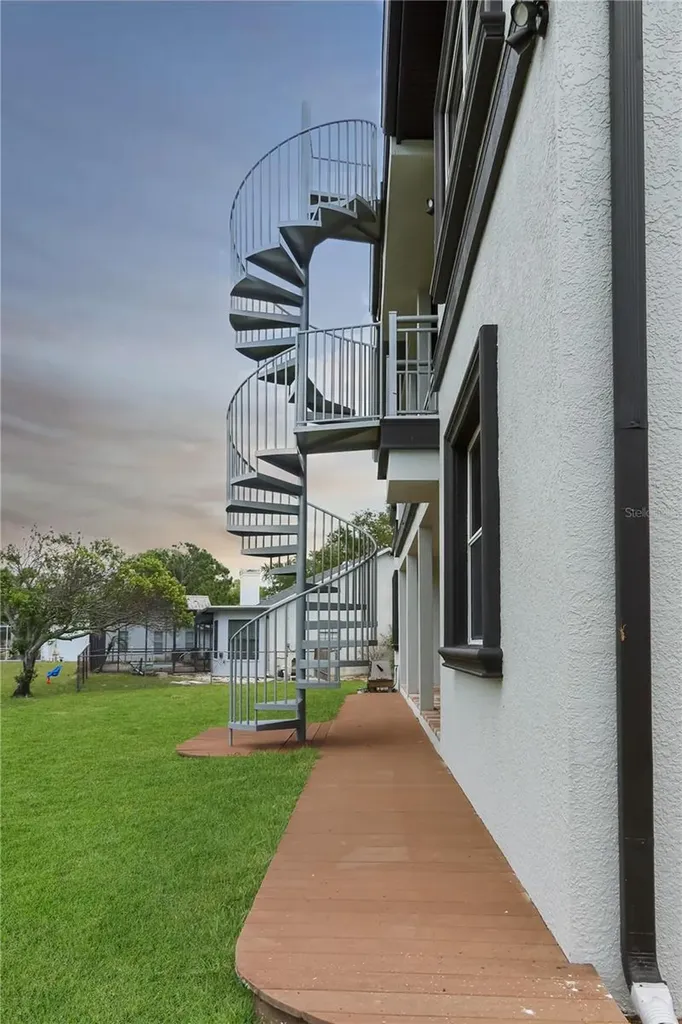 2401 Sand Bay Drive Holiday FL 34691