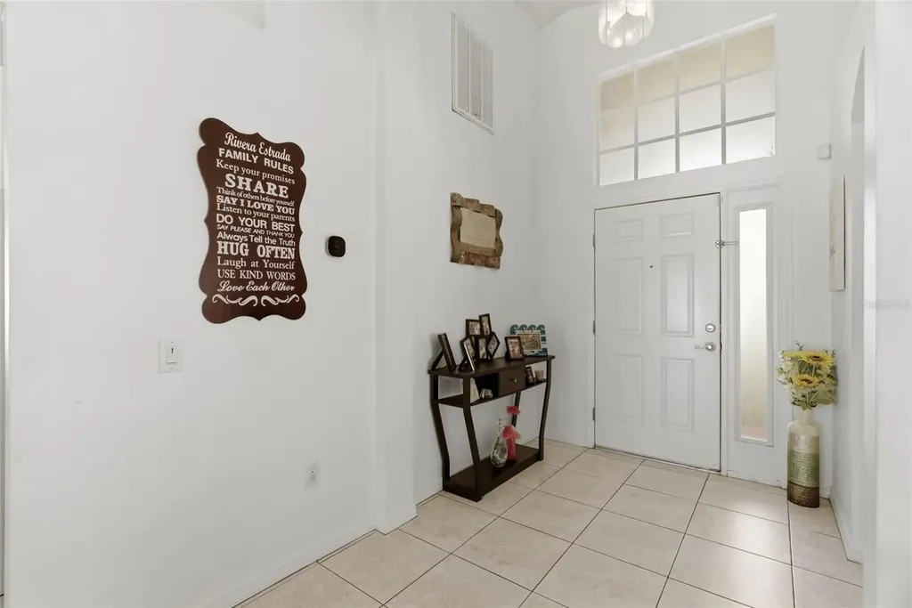 12818 Lake Vista Drive Gibsonton FL 33534
