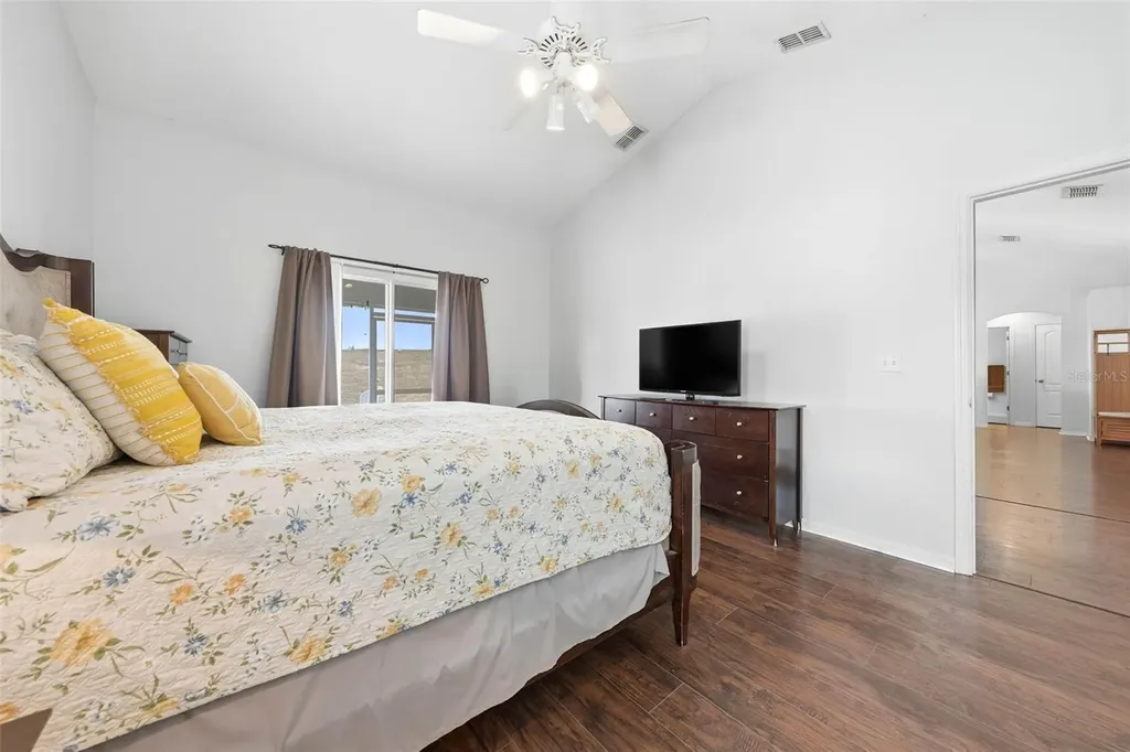 812 Shore Breeze Way Minneola FL 34715