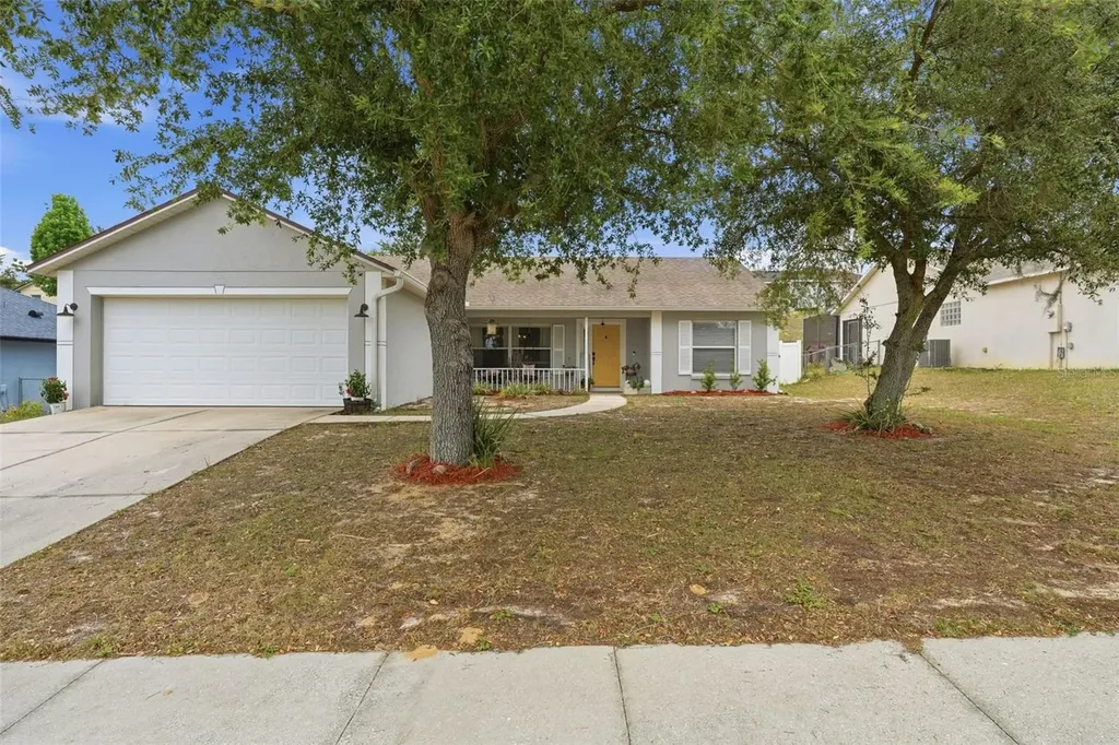 812 Shore Breeze Way Minneola FL 34715