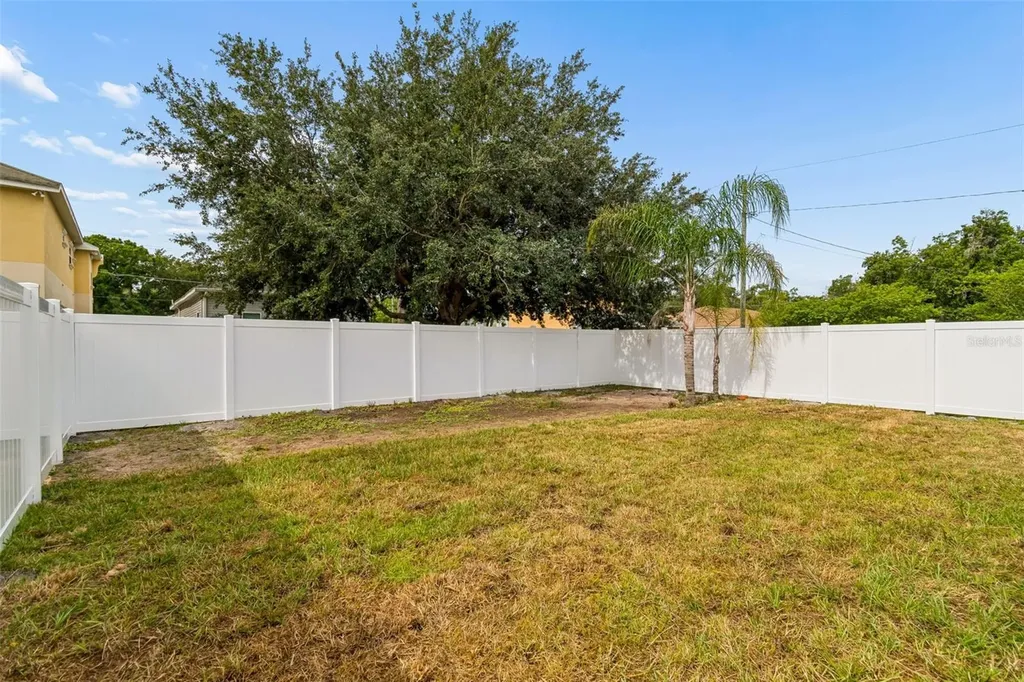1001 Renfro Street Plant City FL 33563