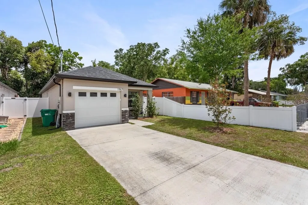1967 Virginia Avenue Eustis FL 32726