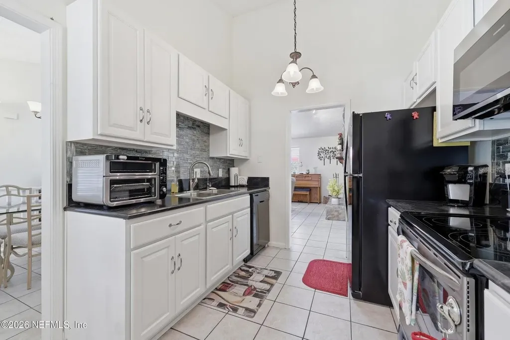 5327 Racoon Ridge Court Jacksonville FL 32258
