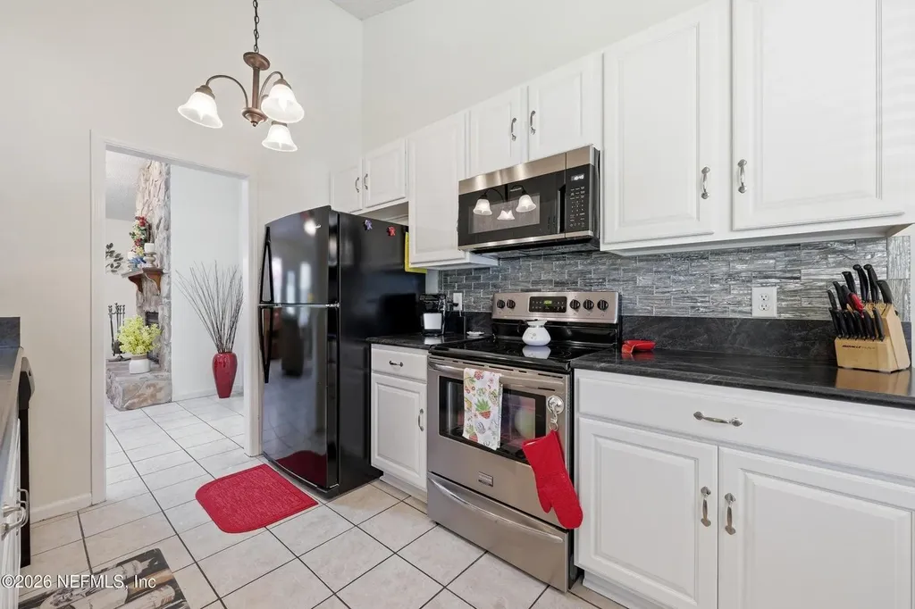 5327 Racoon Ridge Court Jacksonville FL 32258