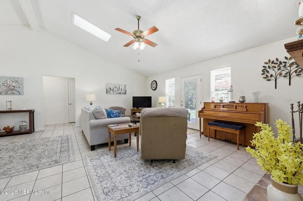 5327 Racoon Ridge Court Jacksonville FL 32258