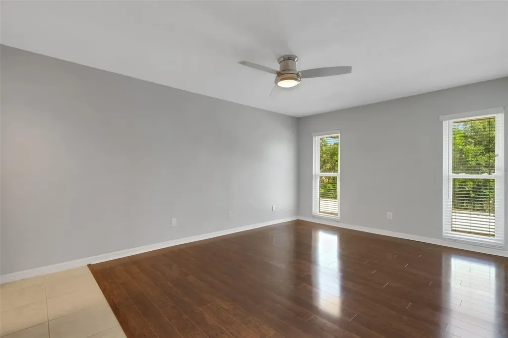 218 Dogwood Circle Seminole FL 33777