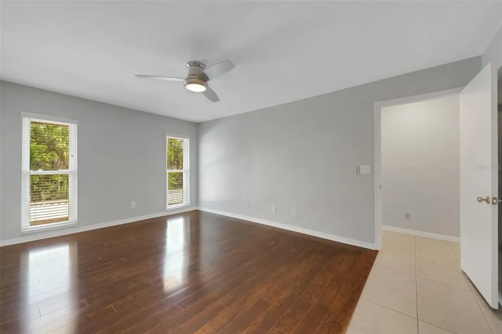 218 Dogwood Circle Seminole FL 33777
