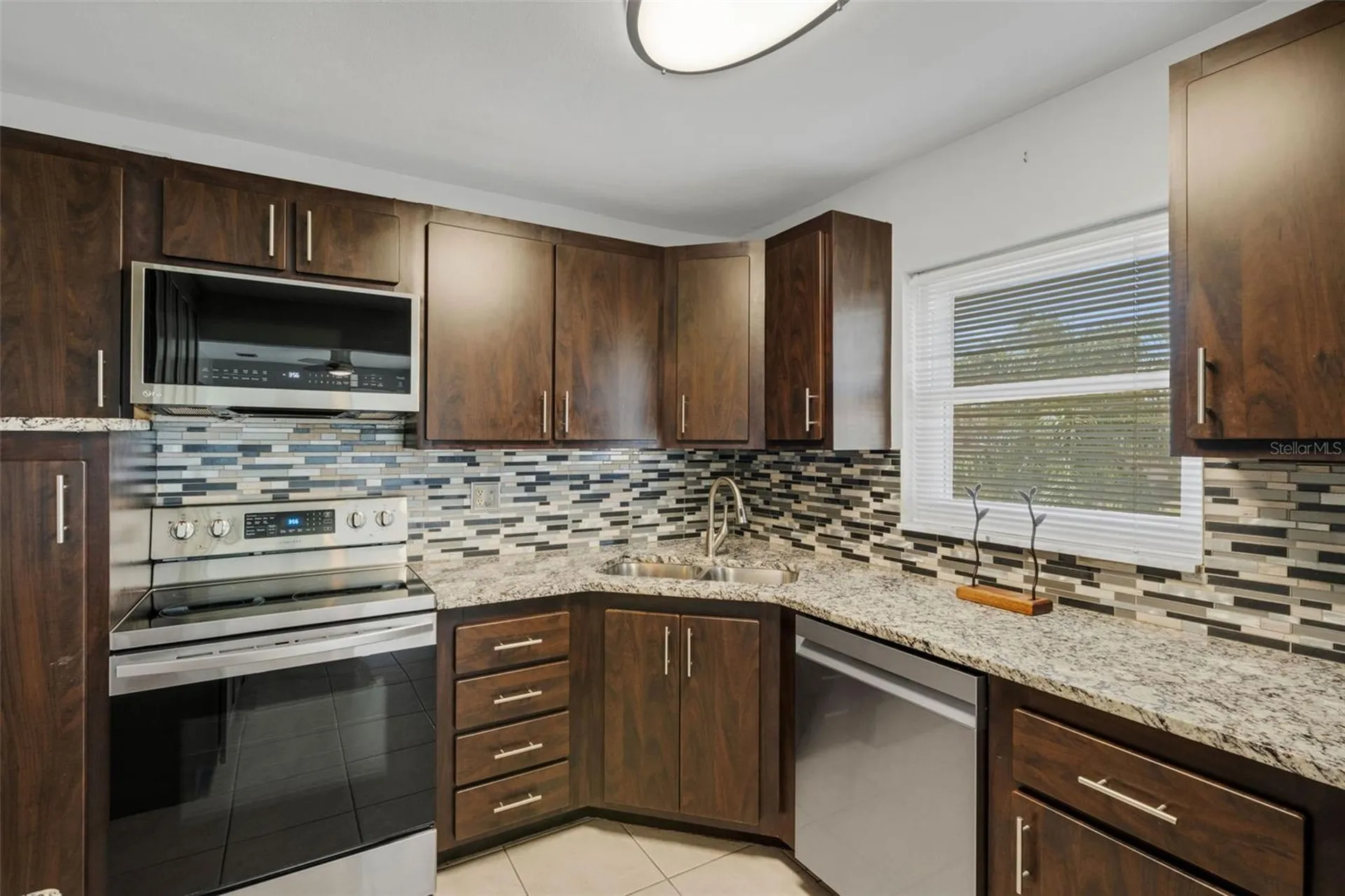 218 Dogwood Circle Seminole FL 33777