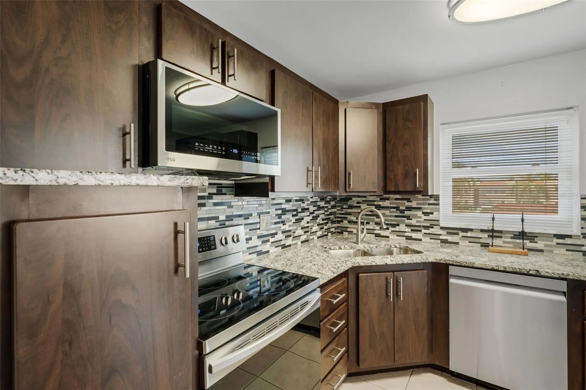 218 Dogwood Circle Seminole FL 33777