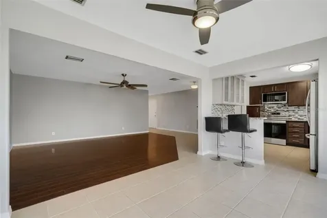 218 Dogwood Circle Seminole FL 33777