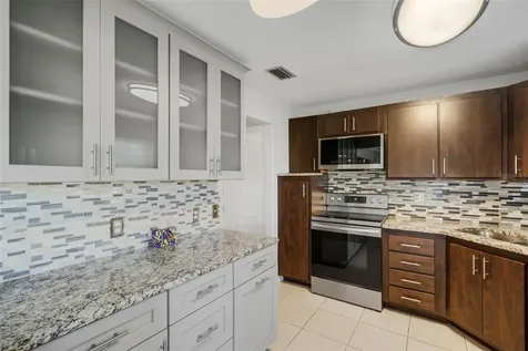 218 Dogwood Circle Seminole FL 33777