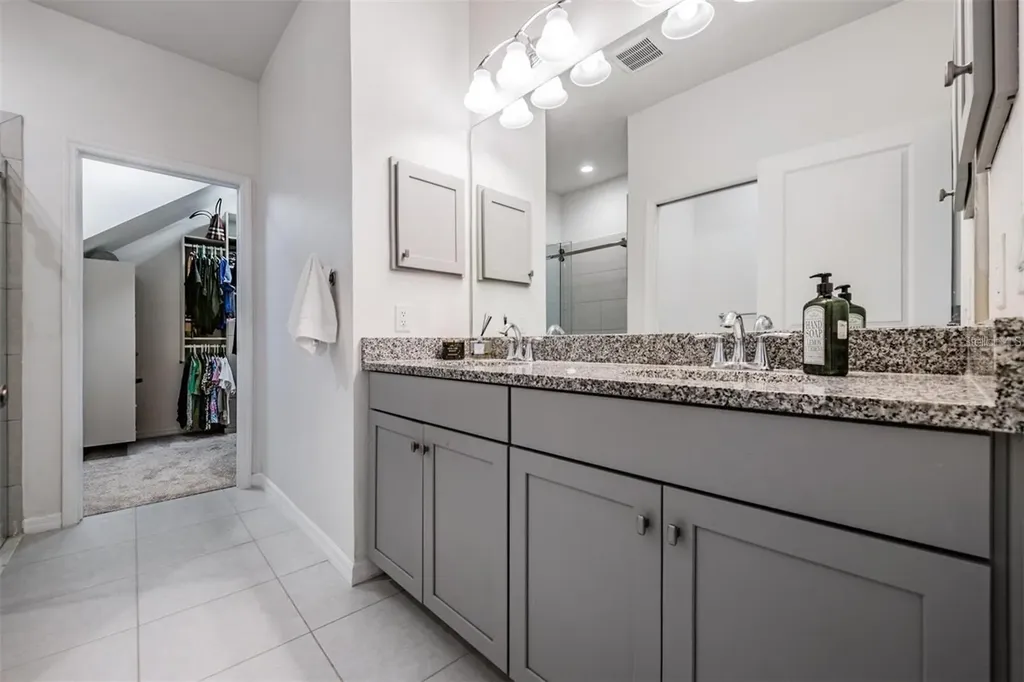 5607 Hometown Lane Lithia FL 33547
