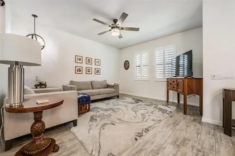 5607 Hometown Lane Lithia FL 33547