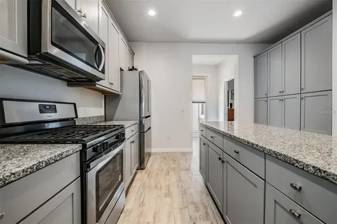 5607 Hometown Lane Lithia FL 33547