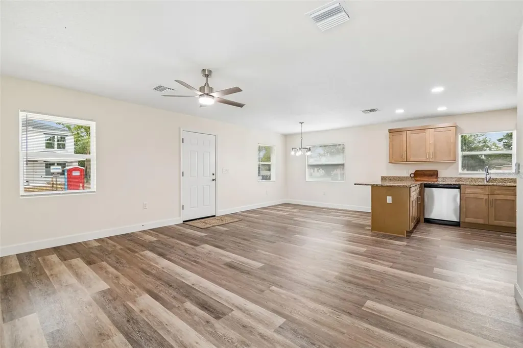 1003 E Renfro Street Plant City FL 33563