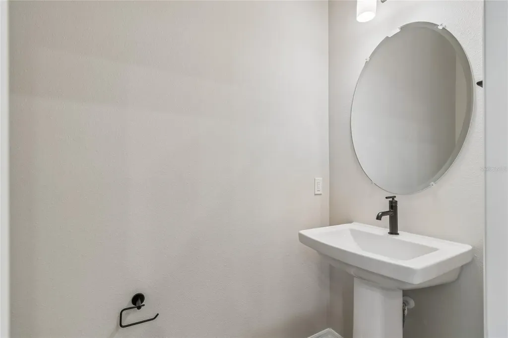 4353 Roush Avenue Orlando FL 32803