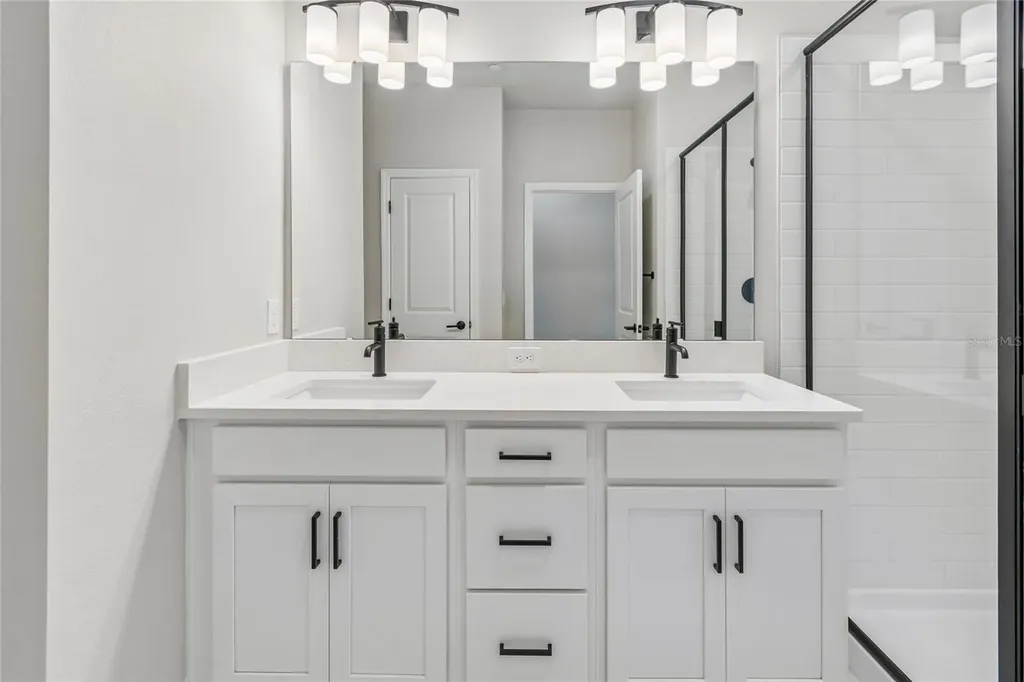 4353 Roush Avenue Orlando FL 32803
