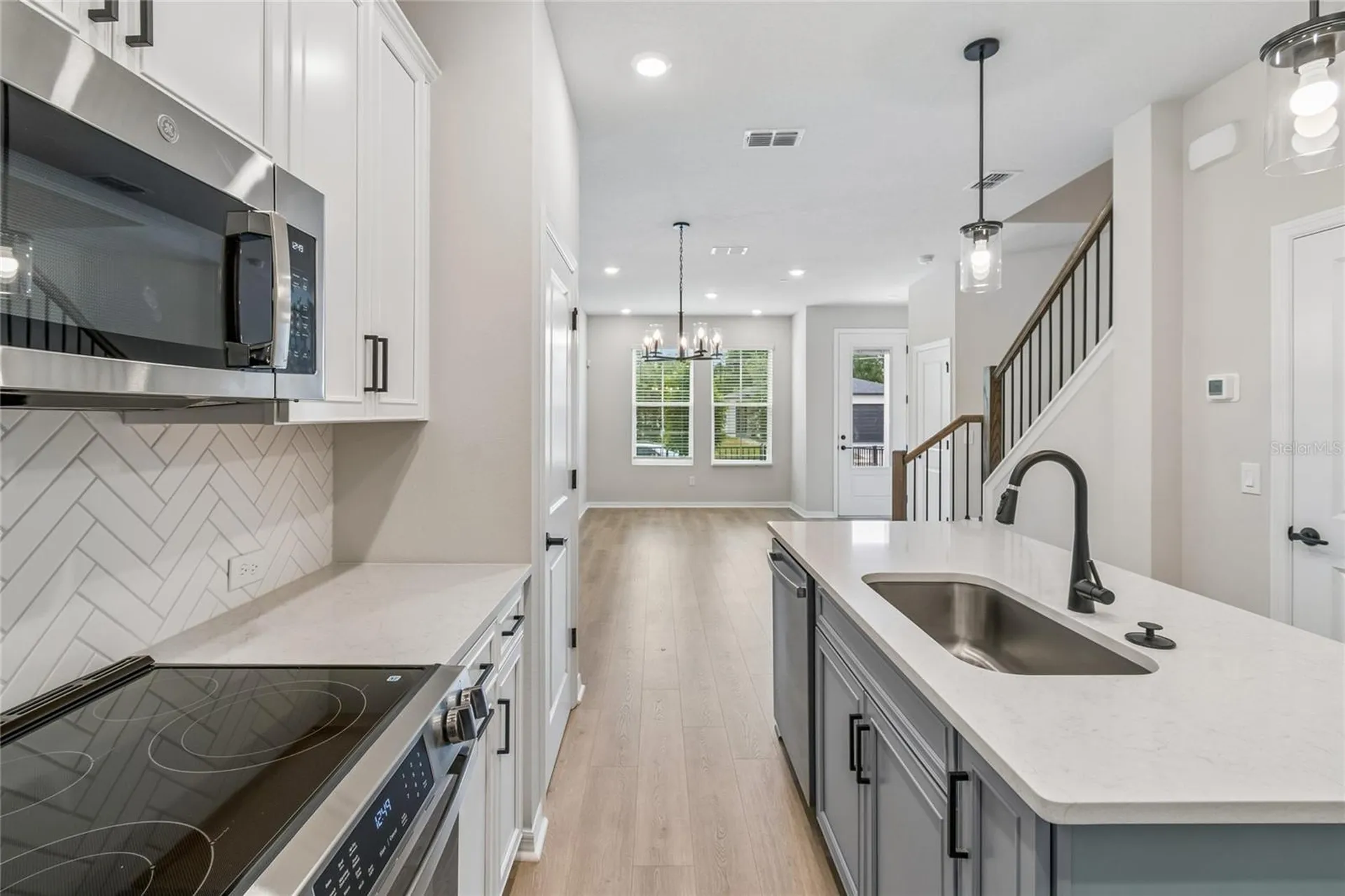 4353 Roush Avenue Orlando FL 32803