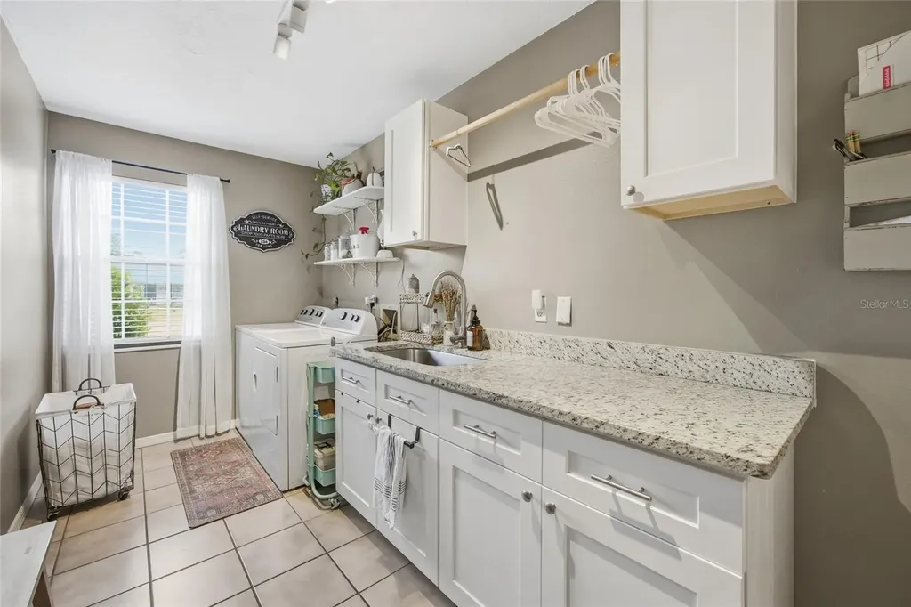 1525 SE 43rd Avenue Ocala FL 34471