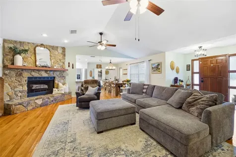 1525 SE 43rd Avenue Ocala FL 34471