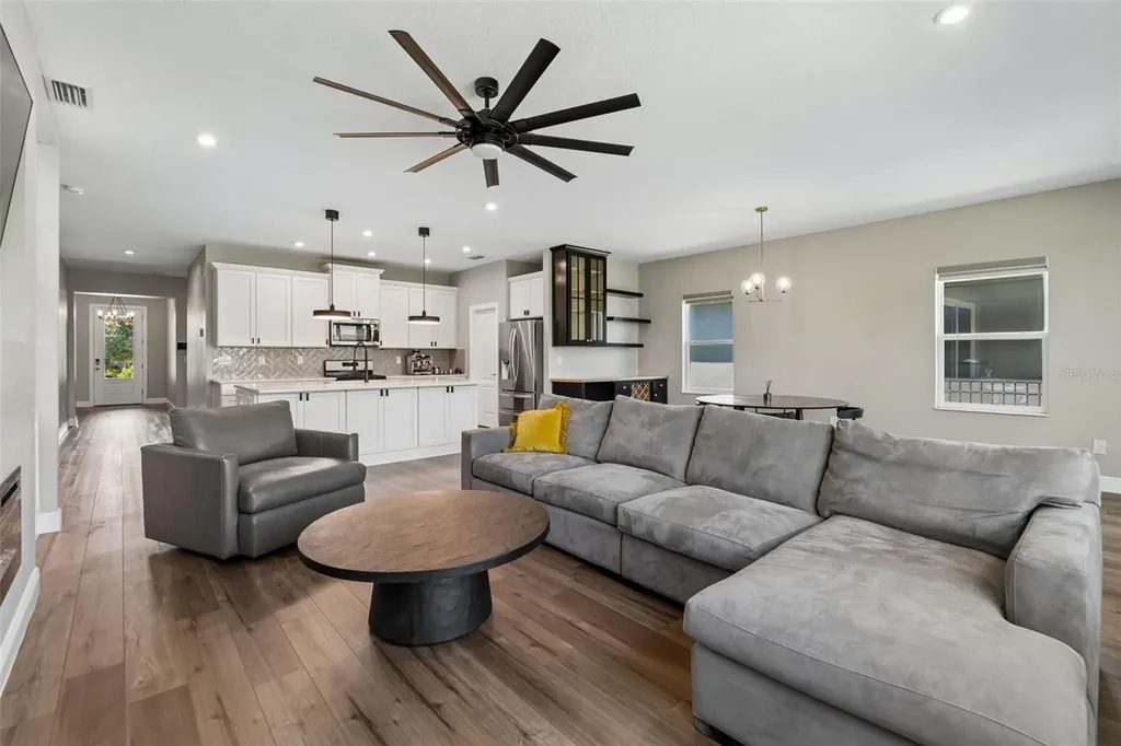 5619 Silver Sun Drive Apollo Beach FL 33572
