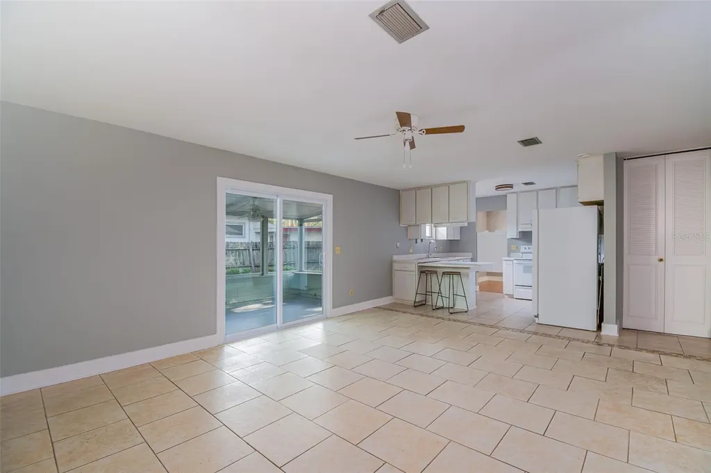 703 NE 6th Place Gainesville FL 32601