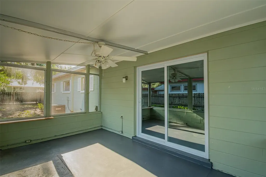 703 NE 6th Place Gainesville FL 32601