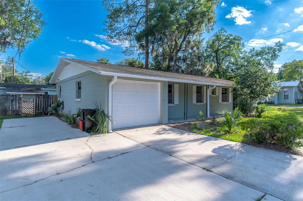 703 NE 6th Place Gainesville FL 32601