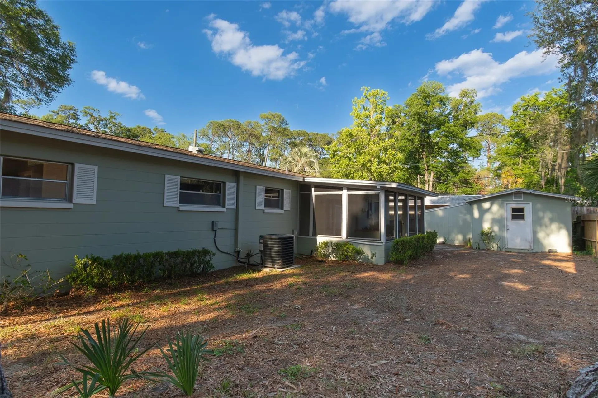 703 NE 6th Place Gainesville FL 32601