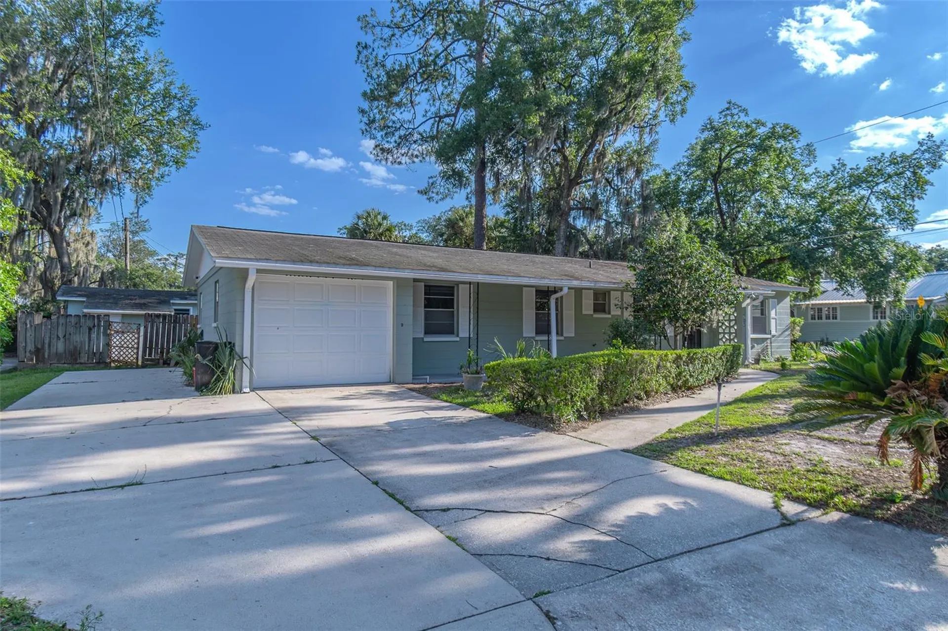 703 NE 6th Place Gainesville FL 32601