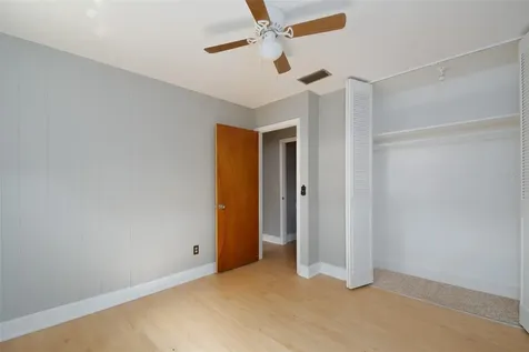 703 NE 6th Place Gainesville FL 32601