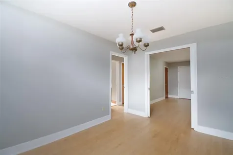 703 NE 6th Place Gainesville FL 32601
