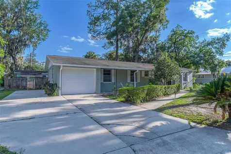 703 NE 6th Place Gainesville FL 32601