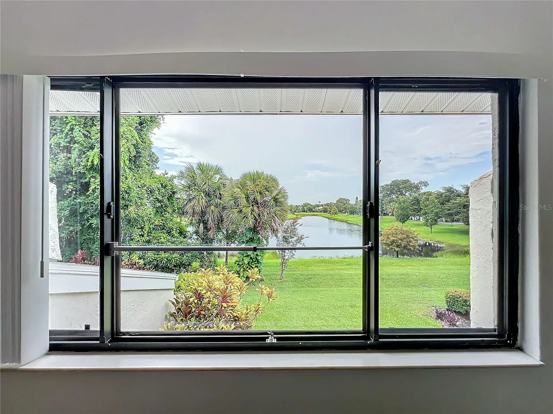 5381 Vineland Road Orlando FL 32811