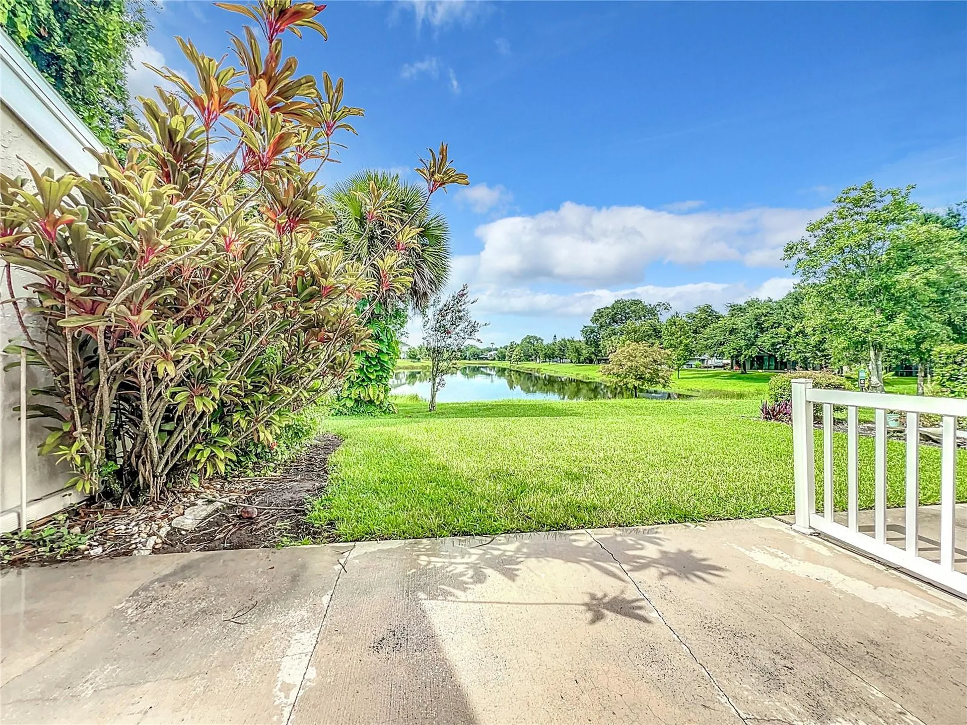 5381 Vineland Road Orlando FL 32811