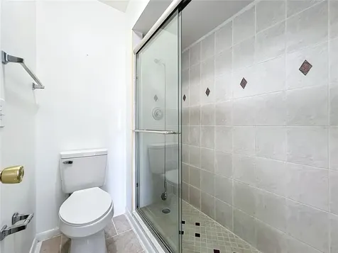 5381 Vineland Road Orlando FL 32811
