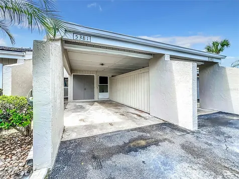 5381 Vineland Road Orlando FL 32811