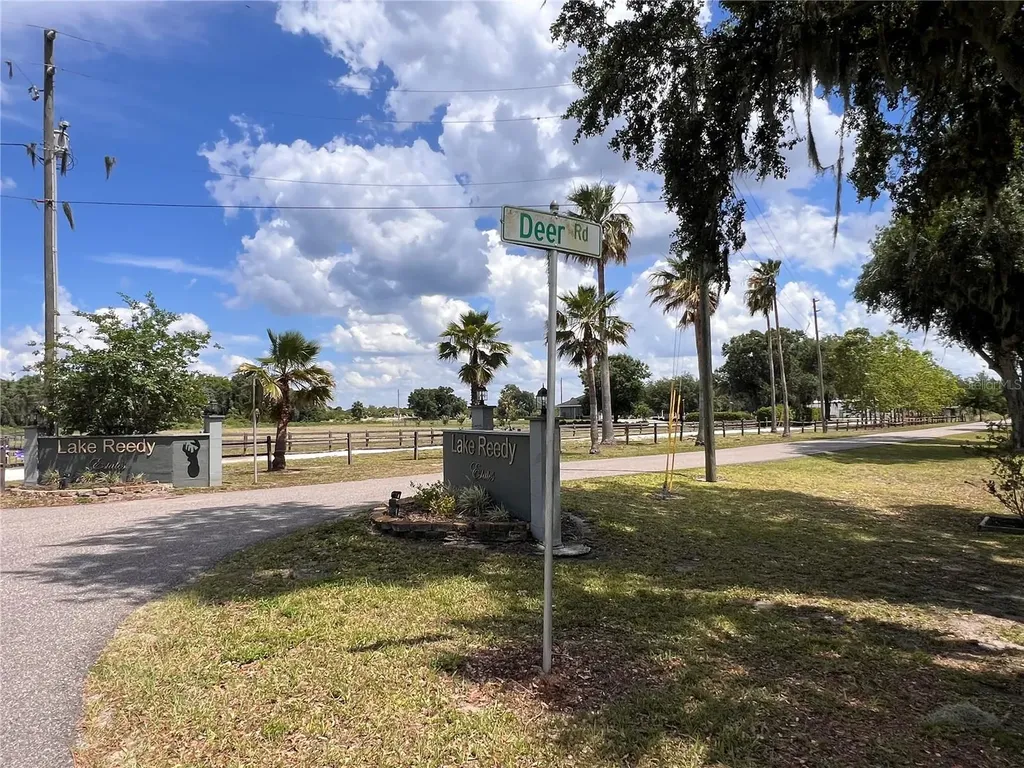 Deer Road Frostproof FL 33843