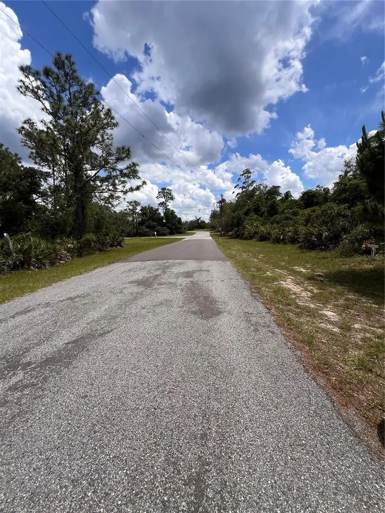 Deer Road Frostproof FL 33843