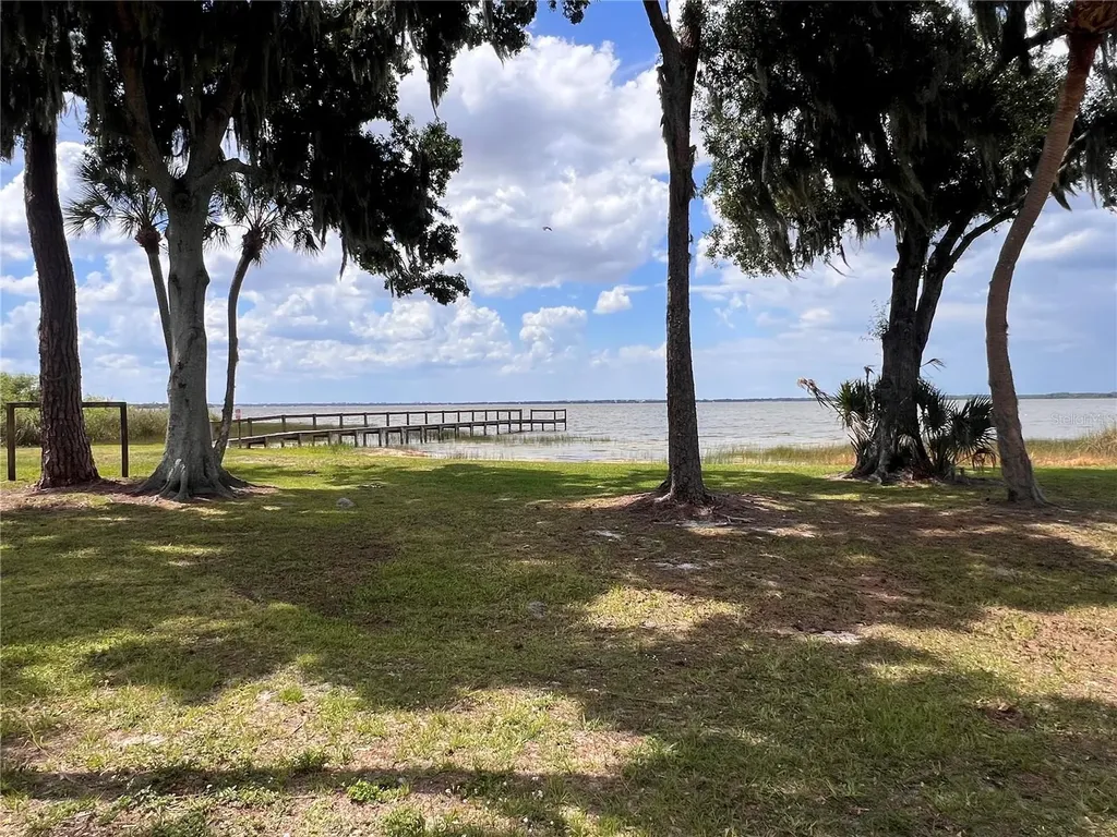 Deer Road Frostproof FL 33843