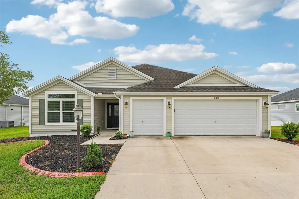 3315 Dzuro Drive Oxford FL 34484