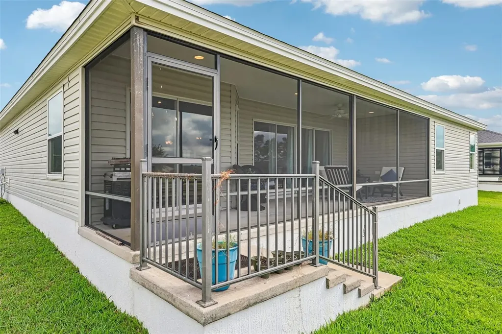 3315 Dzuro Drive Oxford FL 34484