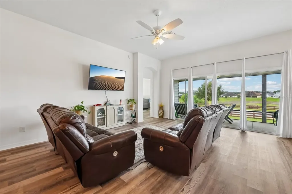3315 Dzuro Drive Oxford FL 34484