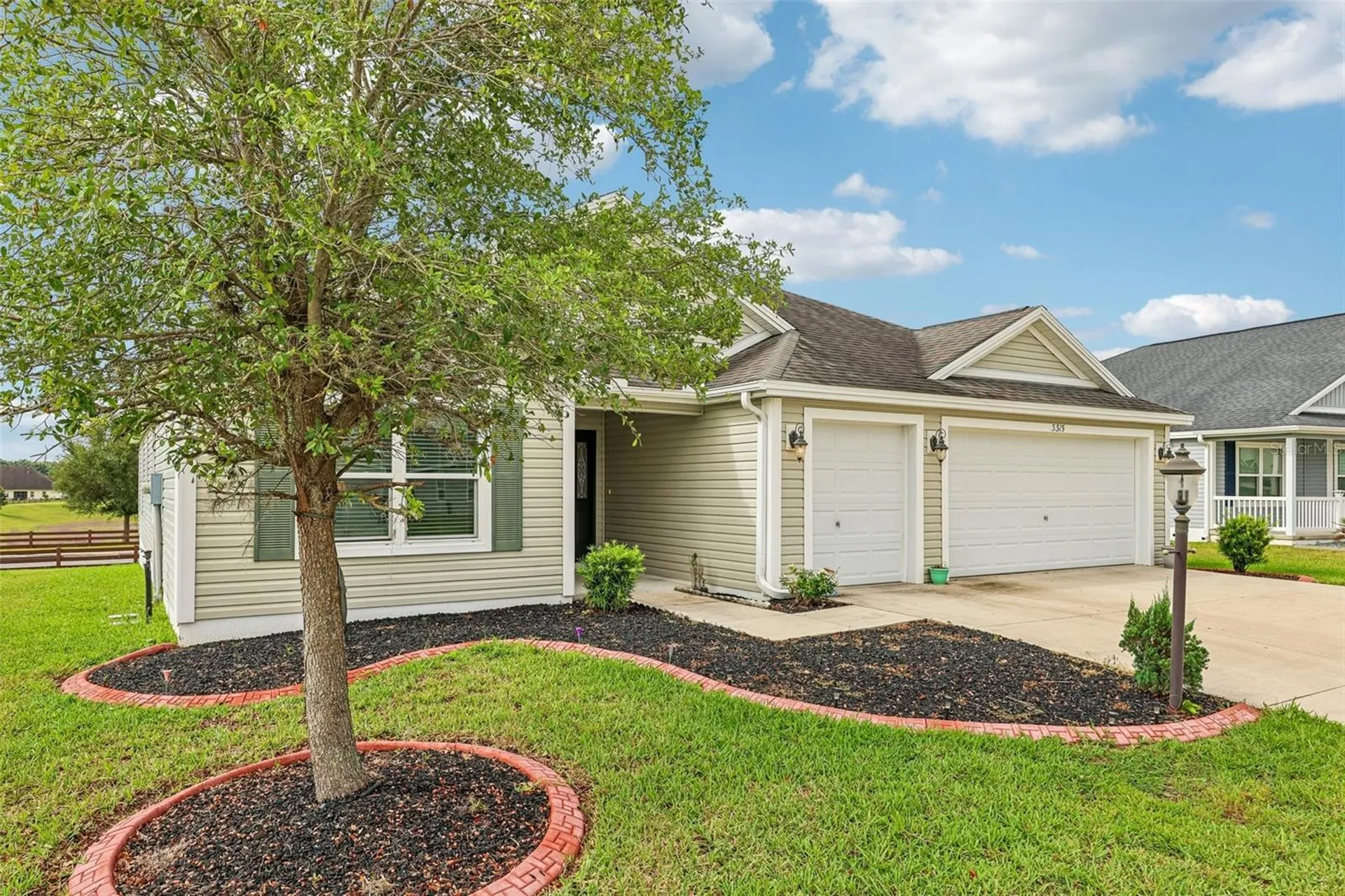 3315 Dzuro Drive Oxford FL 34484
