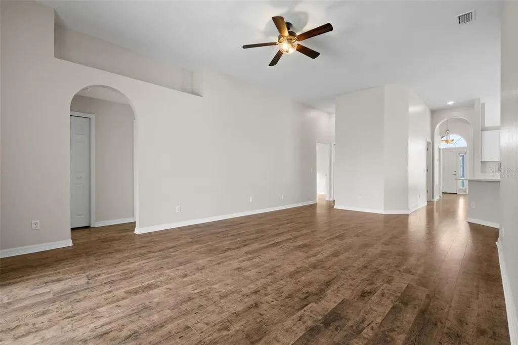 1247 Vinetree Drive Brandon FL 33510
