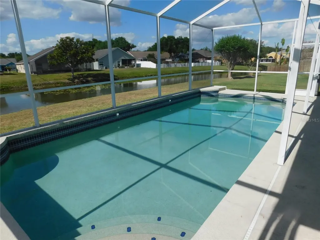 1247 Vinetree Drive Brandon FL 33510