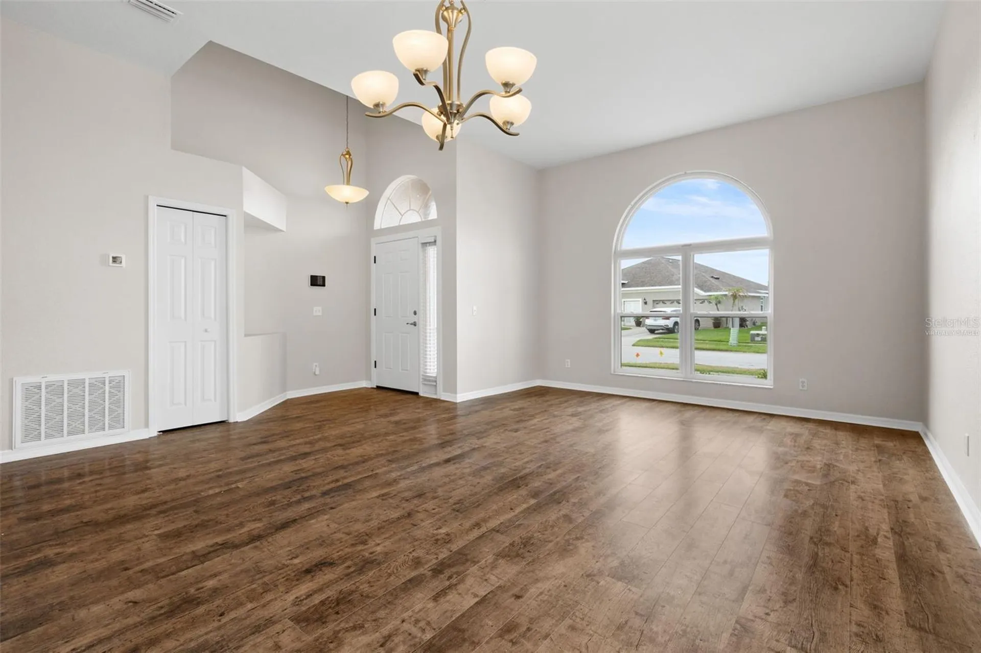 1247 Vinetree Drive Brandon FL 33510