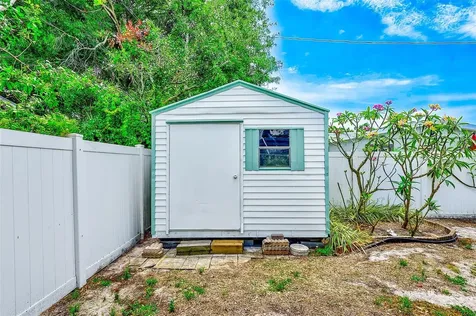 3255 57th Street N St Petersburg FL 33710